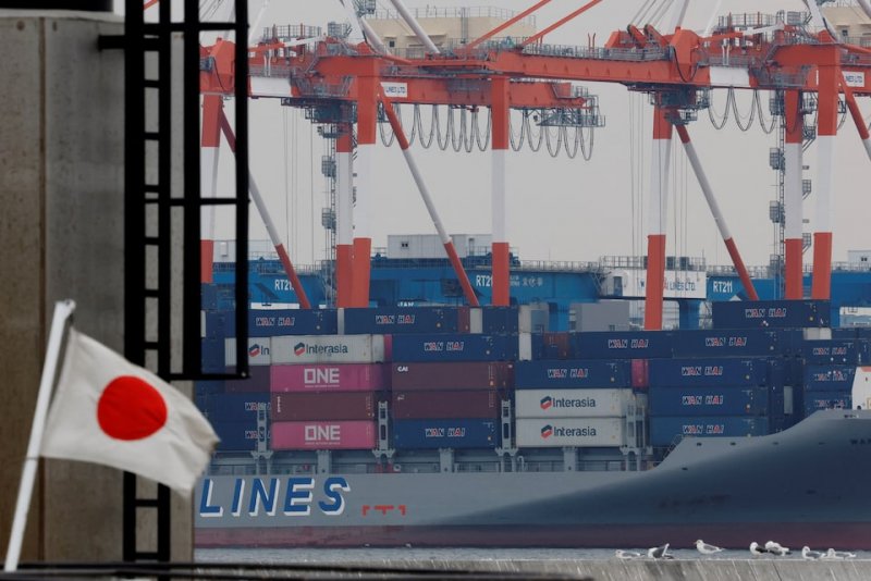 Asia braces for confusion after Trump’s new 10% tariffs