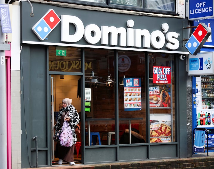 Domino’s beats US sales estimates as discounts drive demand