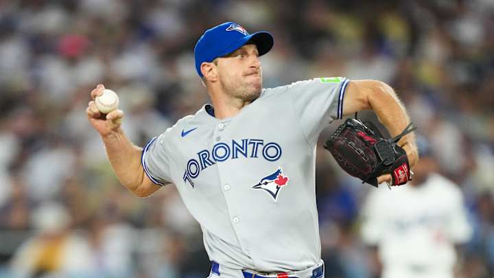 Max Scherzer returns to Blue Jays on one-year deal