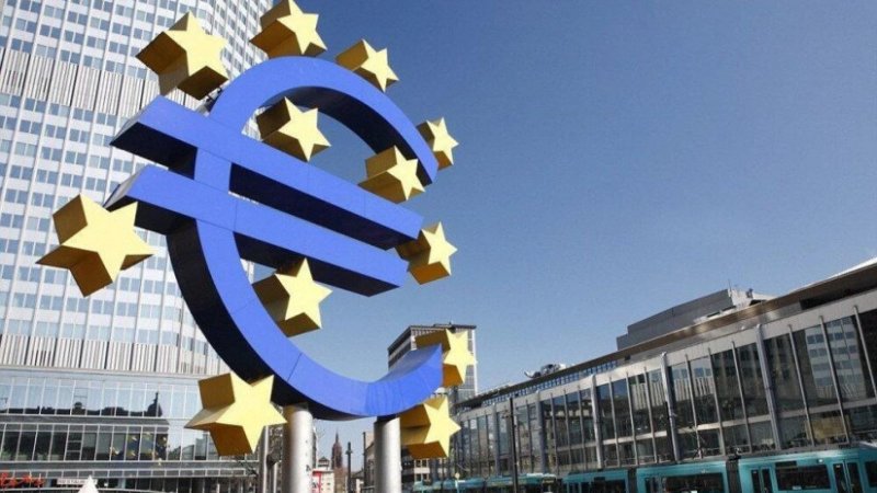Eurozone economic sentiment falls below expectations