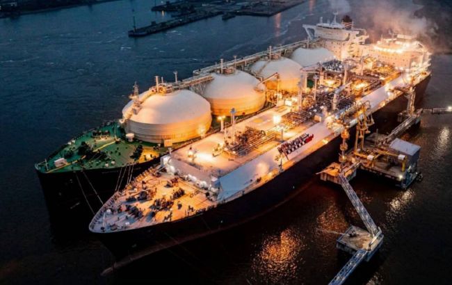 Ukraine gets first LNG shipment via Lithuania