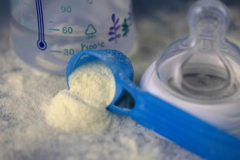 Belgium investigates babies potentially sickened by Nestlé formula