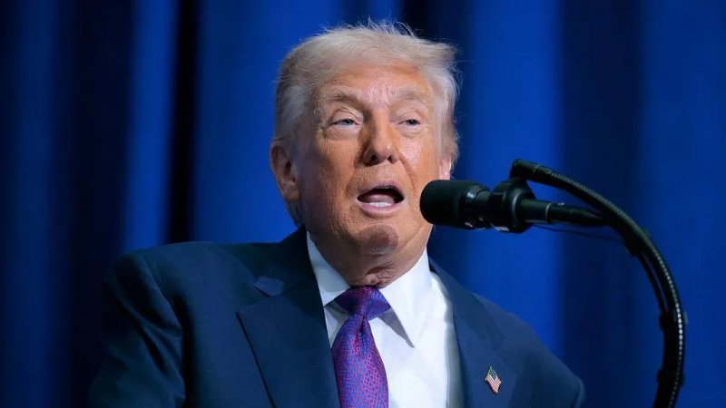 Trump says world has 10 days to see if Iran deal reached 