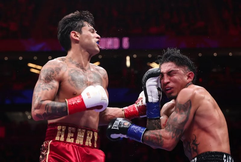 New WBC welterweight champion as Garcia routs Barrios