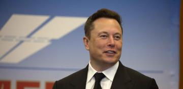 Elon Musk becomes first person ever worth over $800 billion