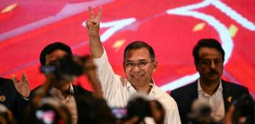 Rahman urges unity to rebuild Bangladesh 