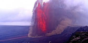  Watch Live:  Hawaii's Kilauea volcano erupts
