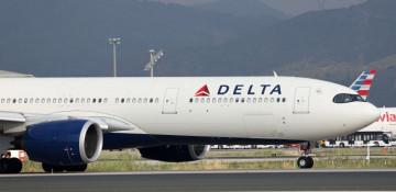 Delta flight makes emergency landing in Anchorage