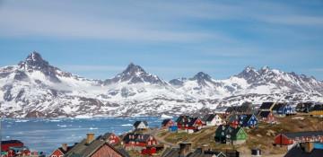 Denmark king visits Greenland amid US tensions