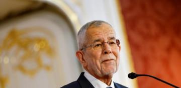 Austrian President criticized for prioritizing Ramadan over Lent 