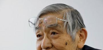 Ex-BOJ chief urges rate hikes, warns on Japan spending 