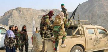 Pakistani forces take control of Taliban vehicle inside Afghanistan -  VIDEO 