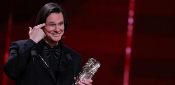 Jim Carrey goes viral with unrecognizable look at César Awards