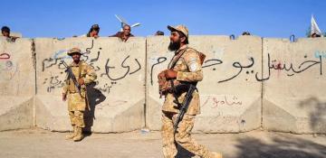Clashes erupt between Afghan, Pakistani forces along border 