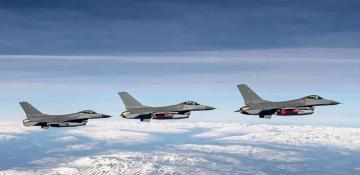 Denmark to transfer key defense tasks to Air Greenland 