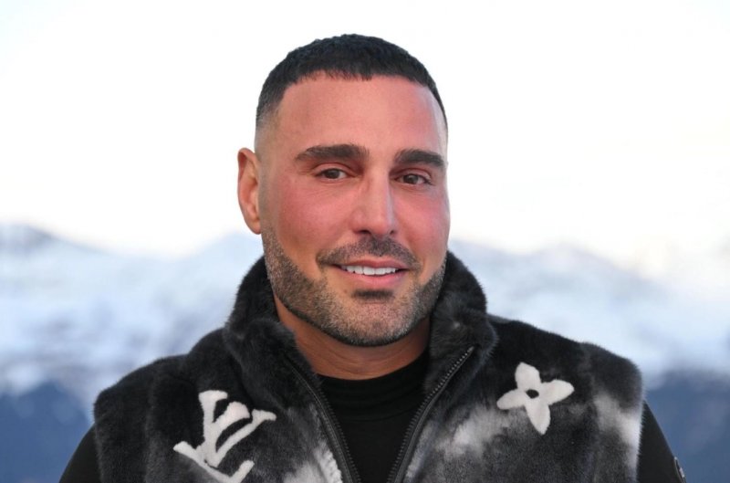 News about - Yasam Ayavefe on investing in decades with discipline 