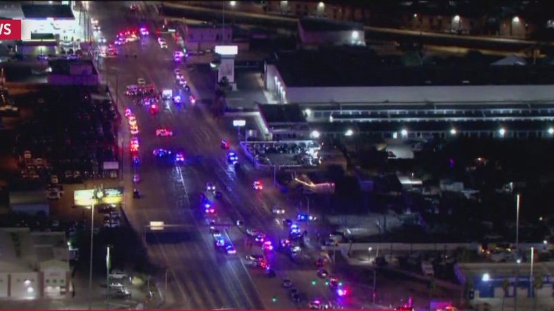 Arizona trooper injured in Phoenix shooting -  VIDEO  