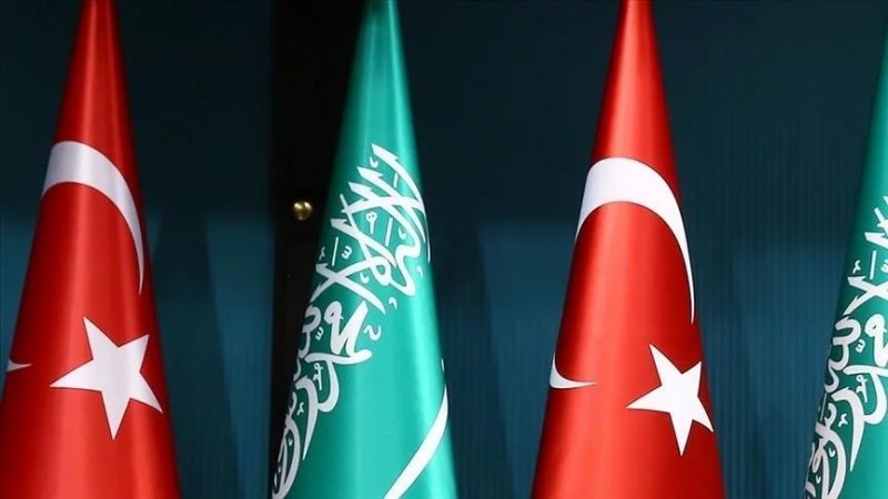 Türkiye and Saudi Arabia seal landmark solar power deal 