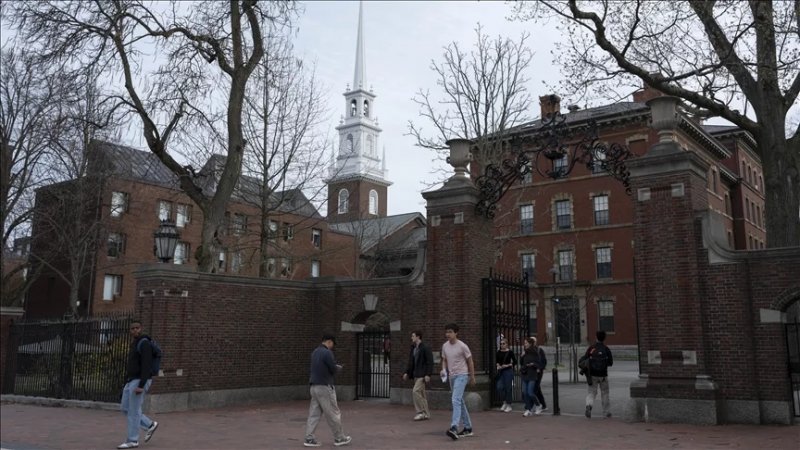  Pentagon cuts Harvard military training funding 