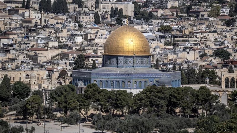 Israel restricts Al-Aqsa imam amid growing tensions
