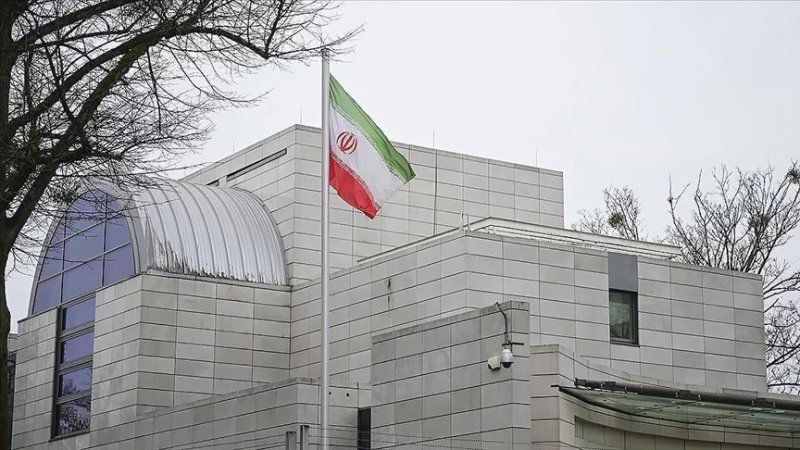Iran warns UN of decisive response to US military action