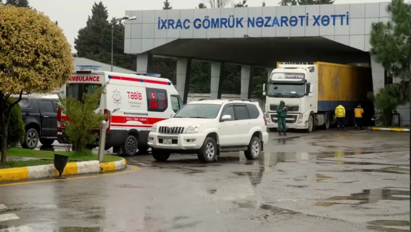 Azerbaijan helps evacuees at Iran border -  VIDEO  