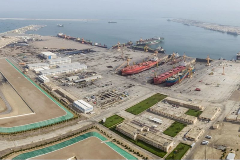 Drone strike hits fuel tanks at Oman’s Duqm port
