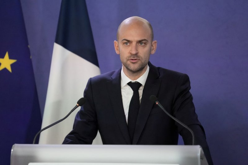 France ready to defend partners amid Middle East conflict 