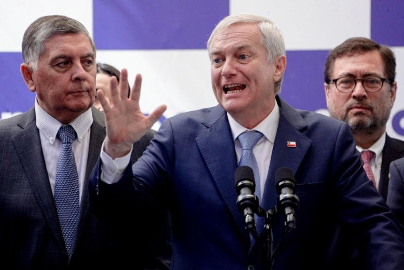 Chinese cable project sparks tensions ahead of Chile's presidential transition