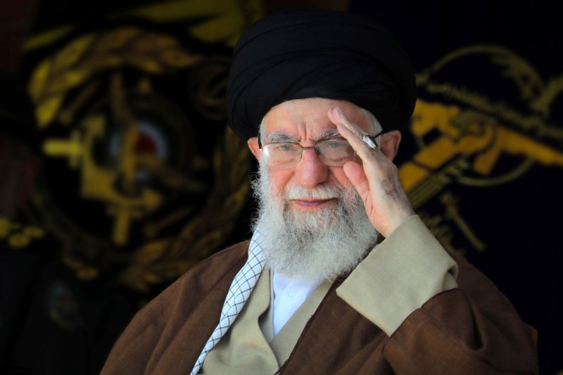 Khamenei to be buried in Mashhad
