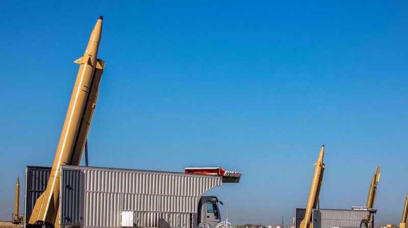 Iran launches over 40 missiles in new wave of strikes on US, Israel | News.az