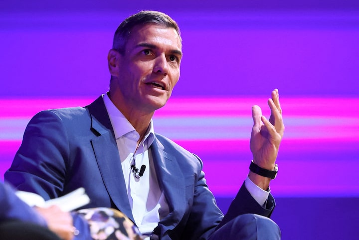 Spain’s Sanchez to Trump: Stop playing Russian roulette