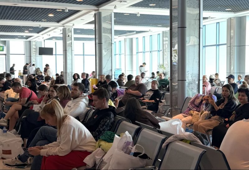 Fujairah Airport runs charter flights amid regional challenges