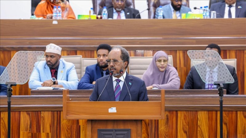 Somalia parliament approves new constitution