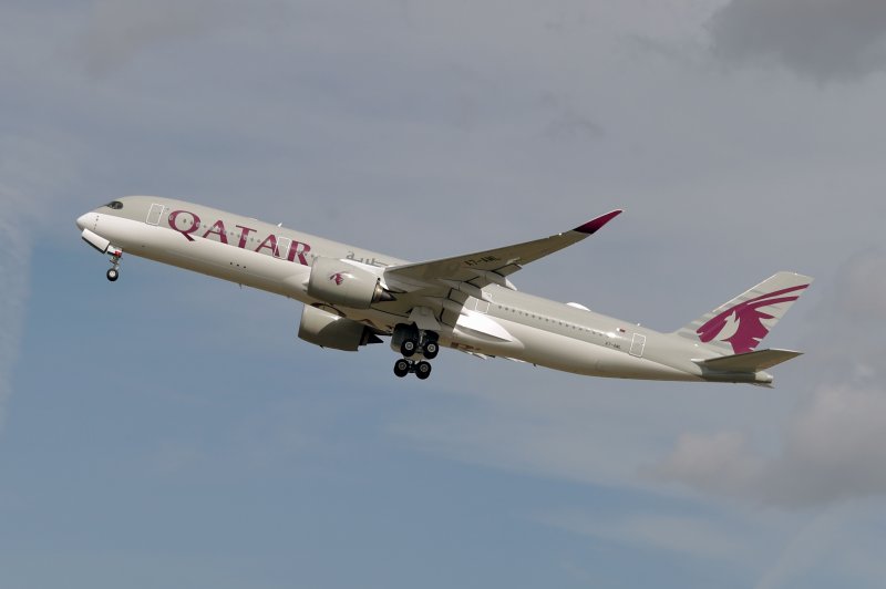 Qatar Airways starts relief flights for stranded travelers