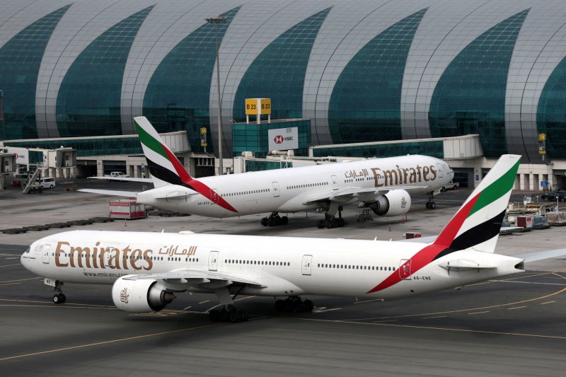 Emirates resumes limited flights to and from Dubai