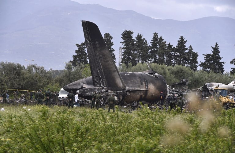 Military plane crash kills 2, injures 4 in N. Algeria 