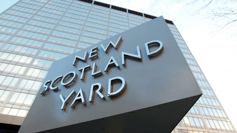 UK arrests four over suspected spying for Iran