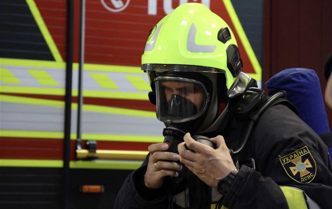 Ports ablaze as Russia halts dozens of trains overnight