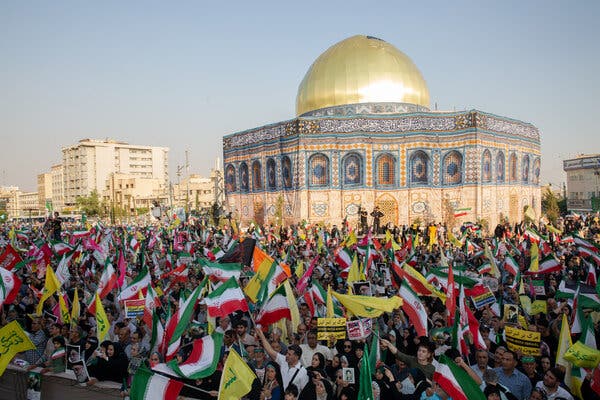 Who is running Iran? Tehran hides the name of the new leader