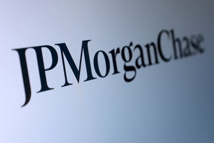 JPMorgan marks down loan portfolios of private credit groups 