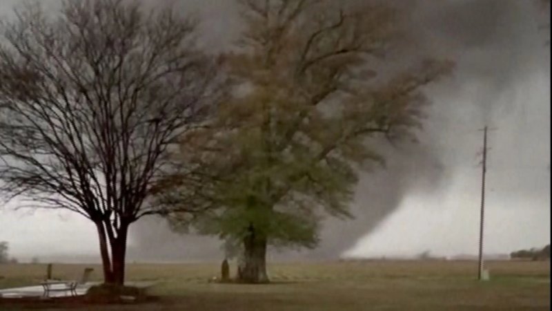 Millions face tornado threat across US Midwest