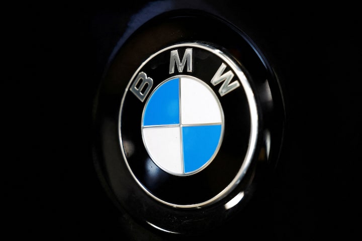 BMW warns profits will fall in 2026 due to tariffs