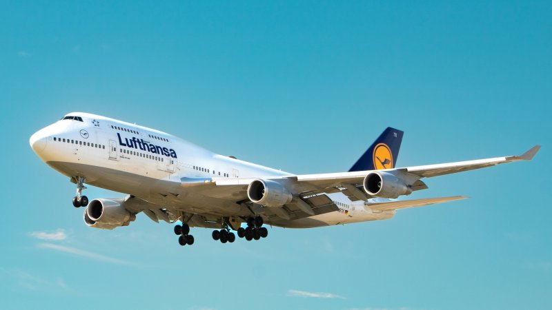Lufthansa suspends Tel Aviv flights until April 9