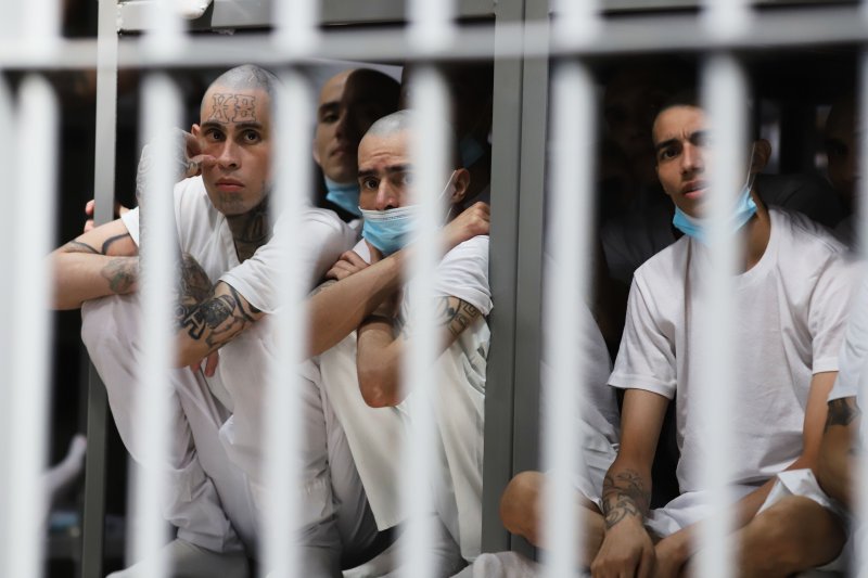 El Salvador's constitutional reform aims to legalize life imprisonment
