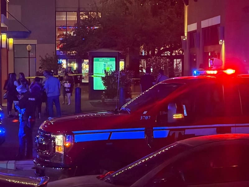 Tucson shooting: Two shot at Park Place Mall