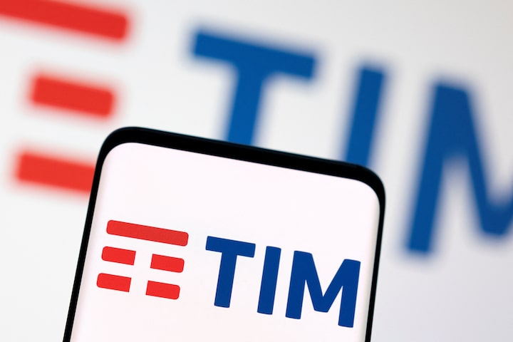 Telecom Italia, Fastweb to build 6,000 towers in Italy 