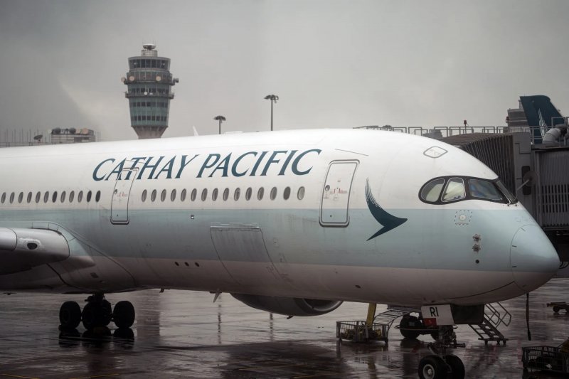 Cathay Pacific suspends Dubai flights until April end