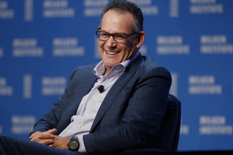 ‘Mall King’ David Simon dies aged 64 after cancer battle