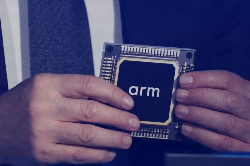Arm reveals new AI chip, expects billions in annual revenue